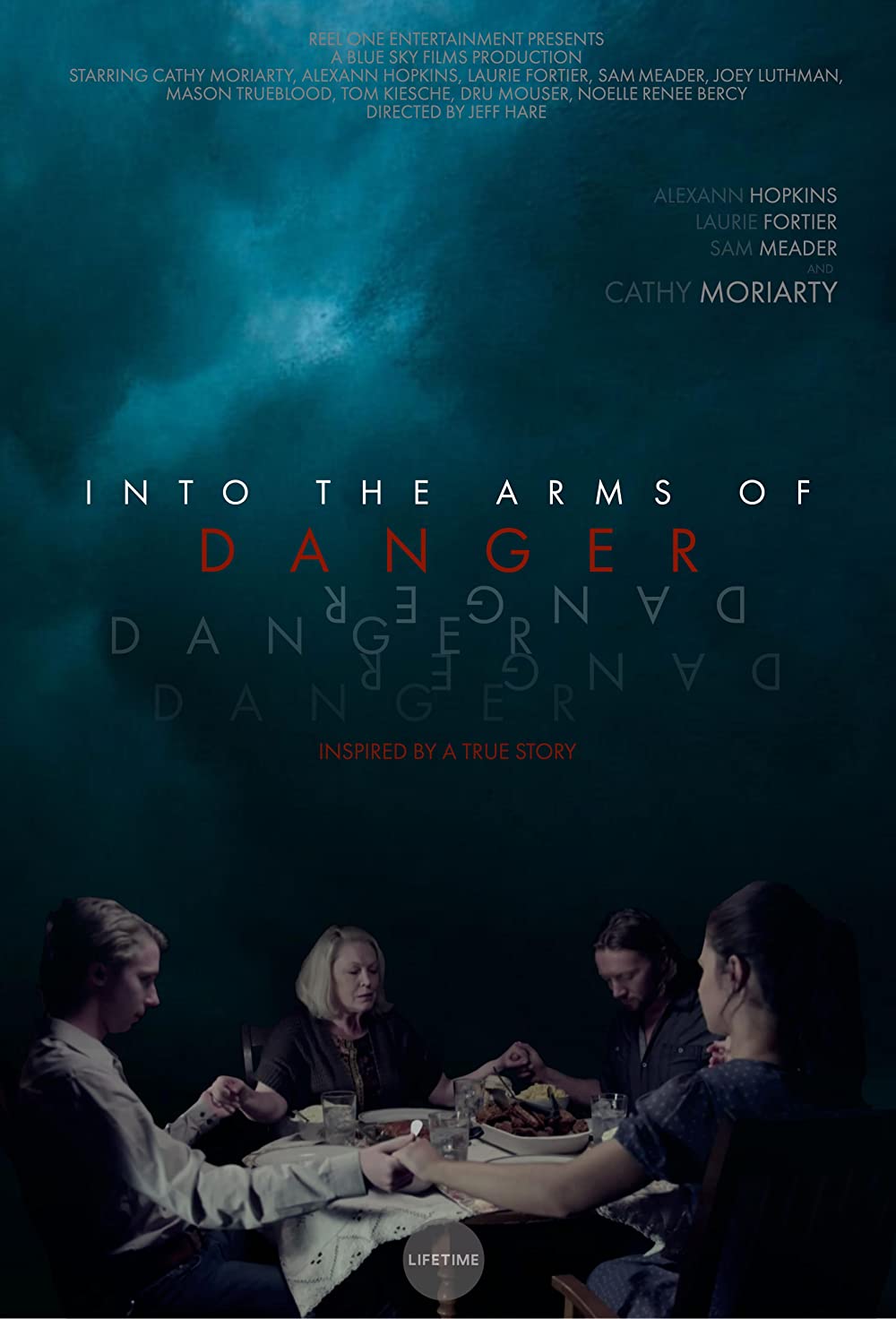 Into the Arms of Danger FRENCH WEBRIP 720p 2021